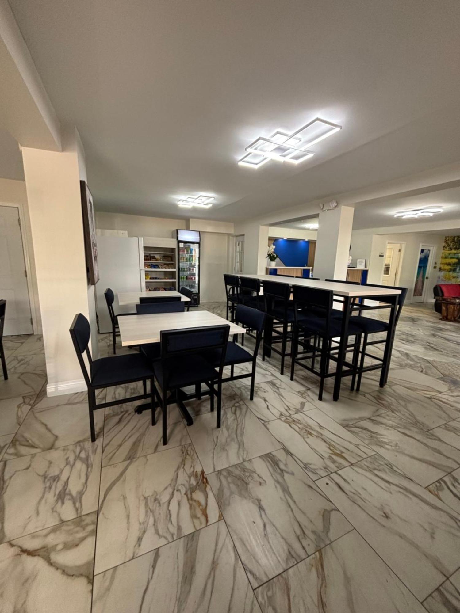 אלאצ'ואה High Springs Inn Soon To Be Clarion Pointe מראה חיצוני תמונה
